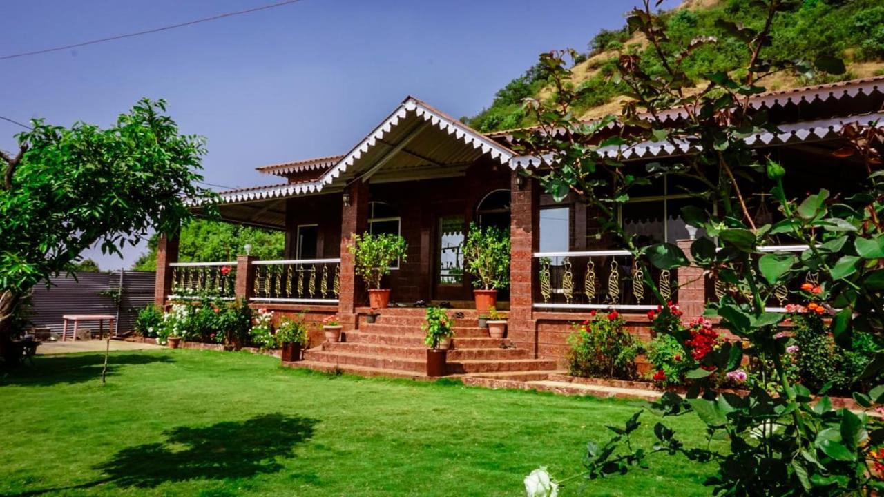 Sai Leela Bungalow - Villa With Private Pool มหาบาเลชวาร์ ภายนอก รูปภาพ